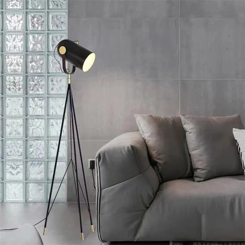 lampadaire design danois avec trépied nordique élégant - vue 8 sur 7