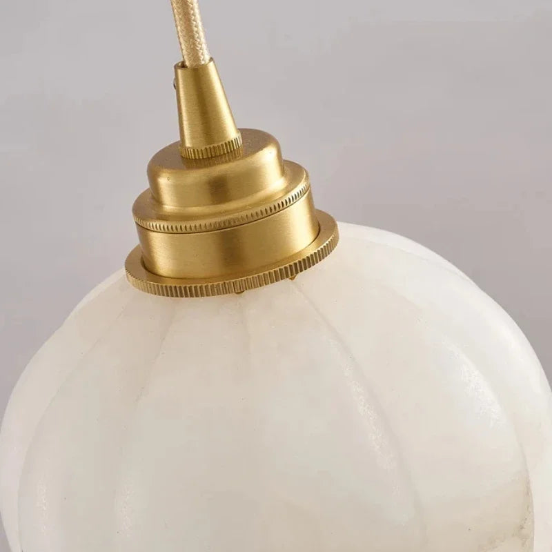 lustre moderne en marbre forme citrouille décoration intérieure créative - vue 5 sur 7