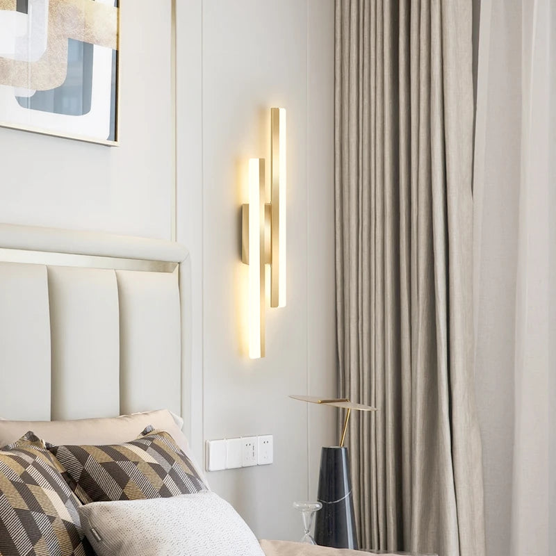 Applique murale à longue bande de luxe lampes créatives pour chambre à coucher lampe de chevet Design Simple moderne nordique salon TV applique murale - vue 3 sur 10