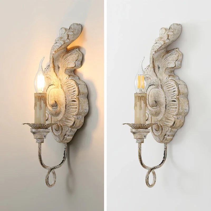 applique murale vintage en vieux fer et bois pour décoration intérieure