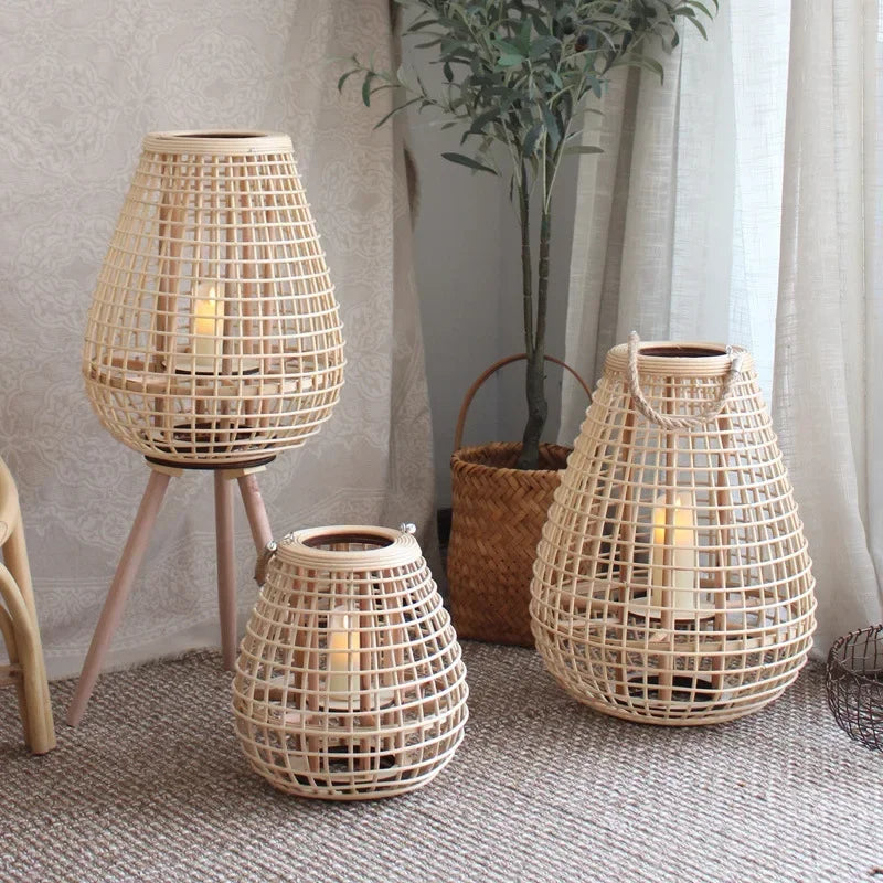 Lampe à vent en rotin avec pieds