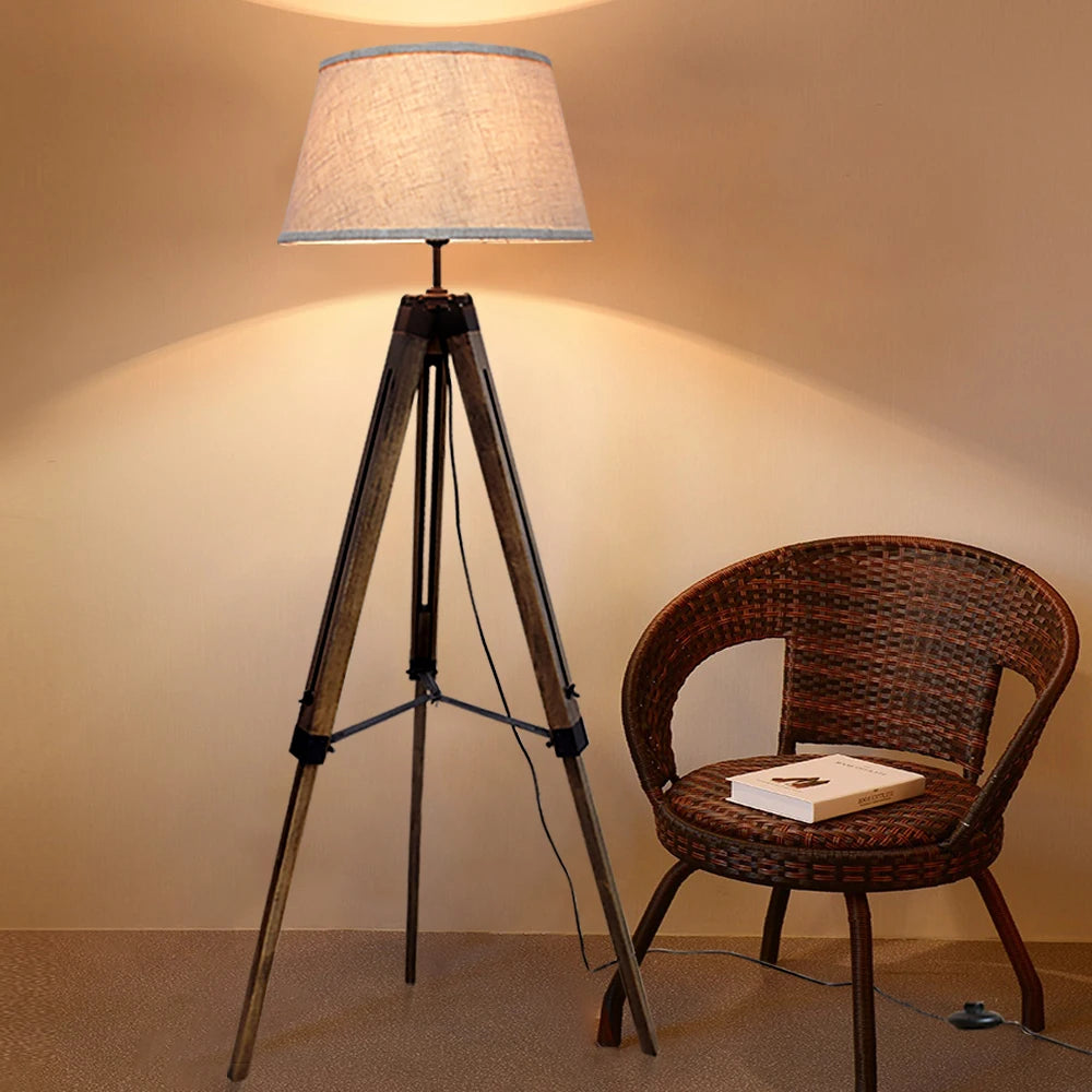 Lampadaire trépied bois milieu siècle moderne - vue 6 sur 6