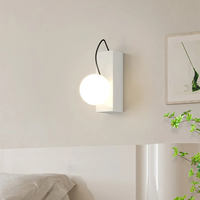applique murale led en métal avec boule acrylique et gradation variable - vue 3 sur 9