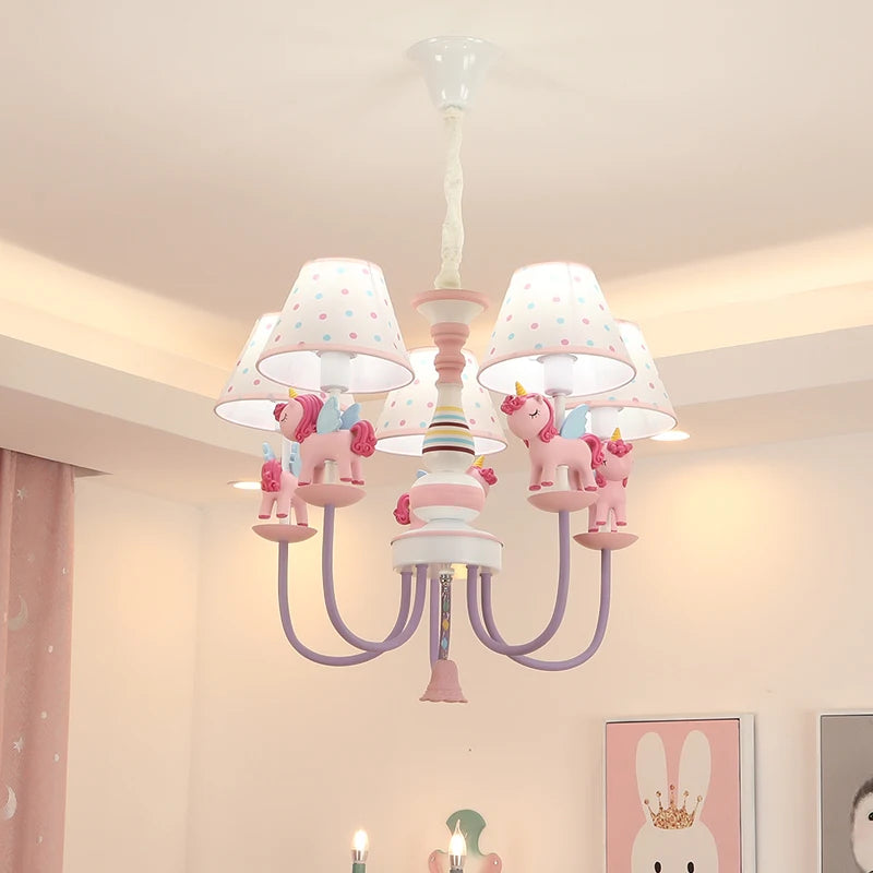 lustre romantique en tissu et résine pour enfant
