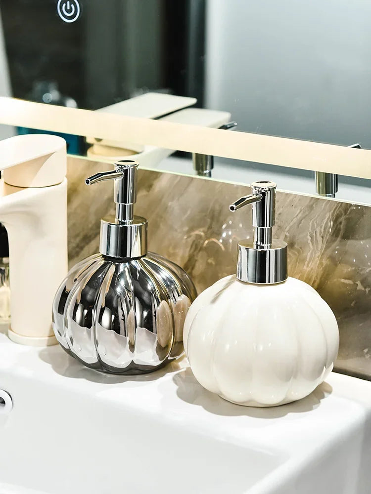 distributeur de lotion en céramique pour gel douche et shampoing - vue 3 sur 8