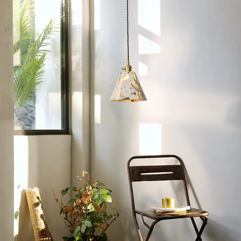 Industrial Style Concrete Pendant Light Fixture, Eco-friendly chandeliers are suitable for bedside, restaurant, café, etc - vue 6 sur 10