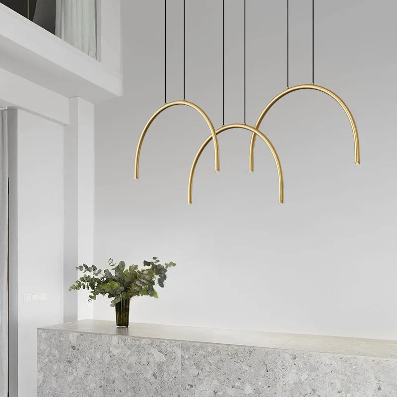 lampe suspendue moderne en laiton noir doré avec leds réglables