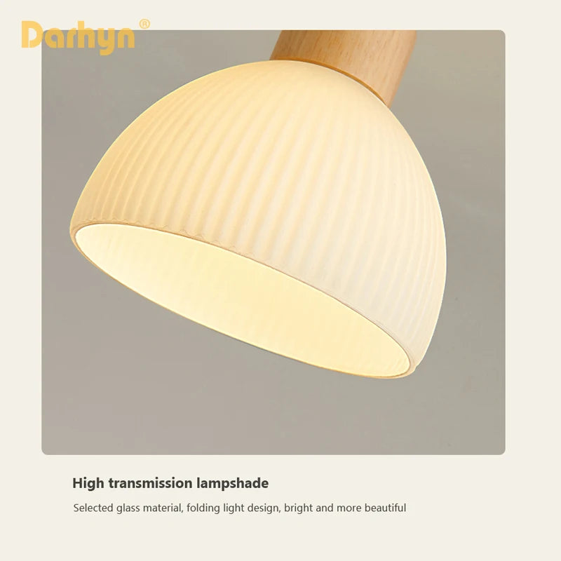 lustre en bois simple avec abat-jour en verre - vue 5 sur 12