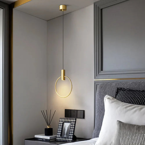 lustre minimaliste en laiton à 3 anneaux avec gradation variable