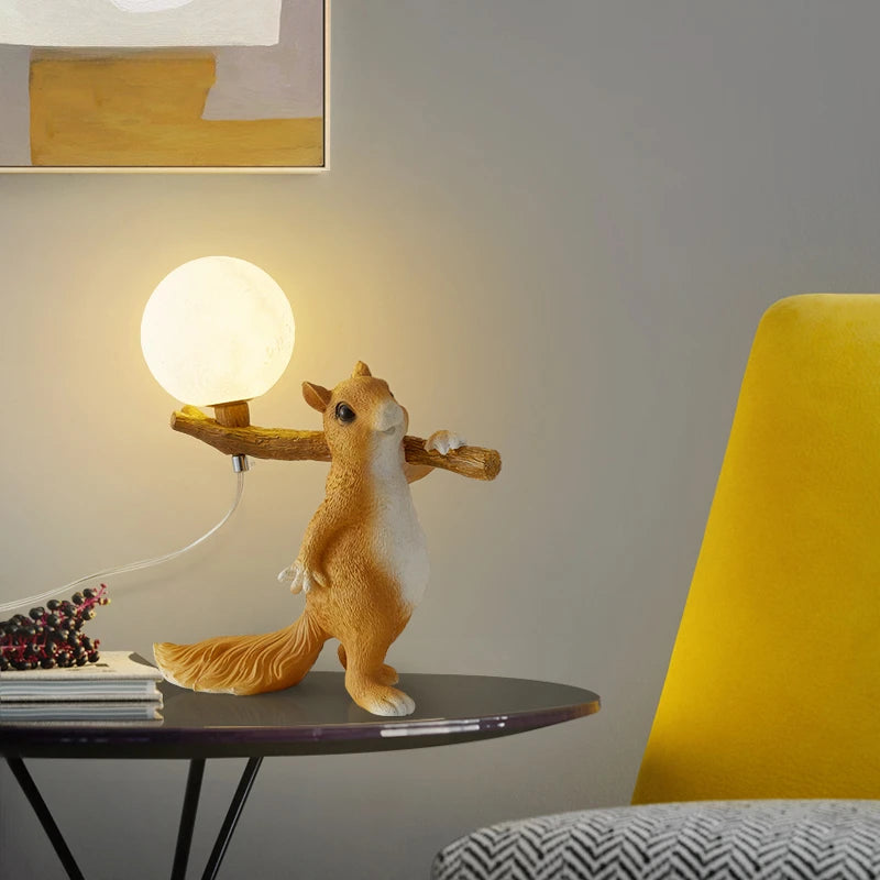 Nordique créatif LED dessin animé Animal écureuil lampe de Table chambre lampe de chevet bureau chambre d'enfants lampes décoratives - vue 5 sur 6
