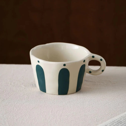 Mug ceramique style nordique motifs geometriques anse peinte