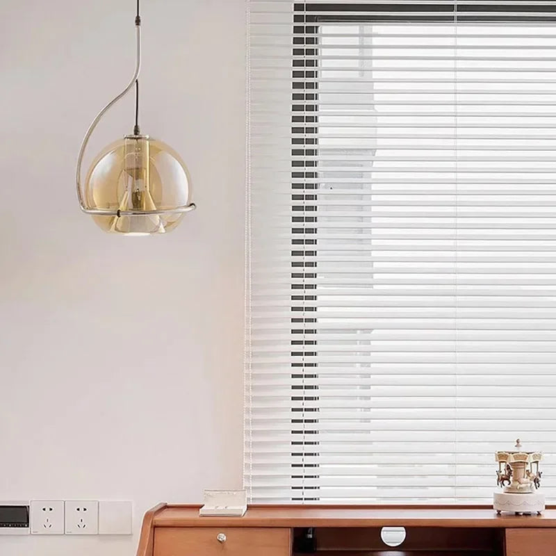lustre rétro américain en verre ambré pour ambiance créative - vue 4 sur 9