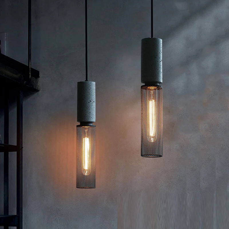 lampe suspendue en béton industriel avec abat-jour en fer