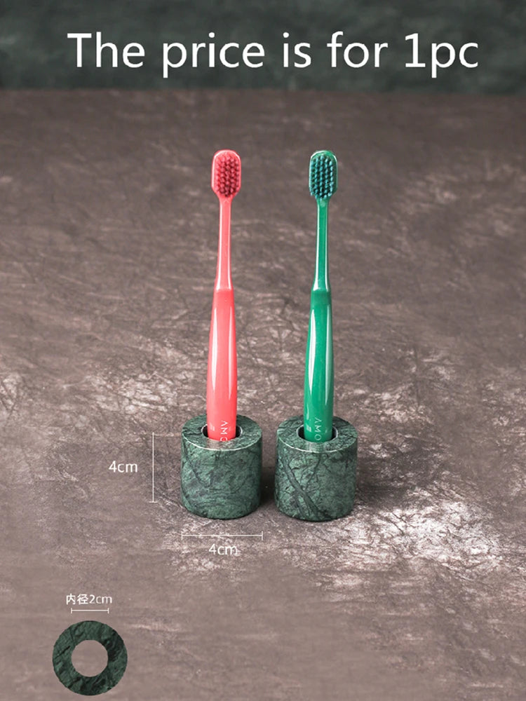 ensemble d'accessoires en marbre pour salle de bain organisé - vue 11 sur 21
