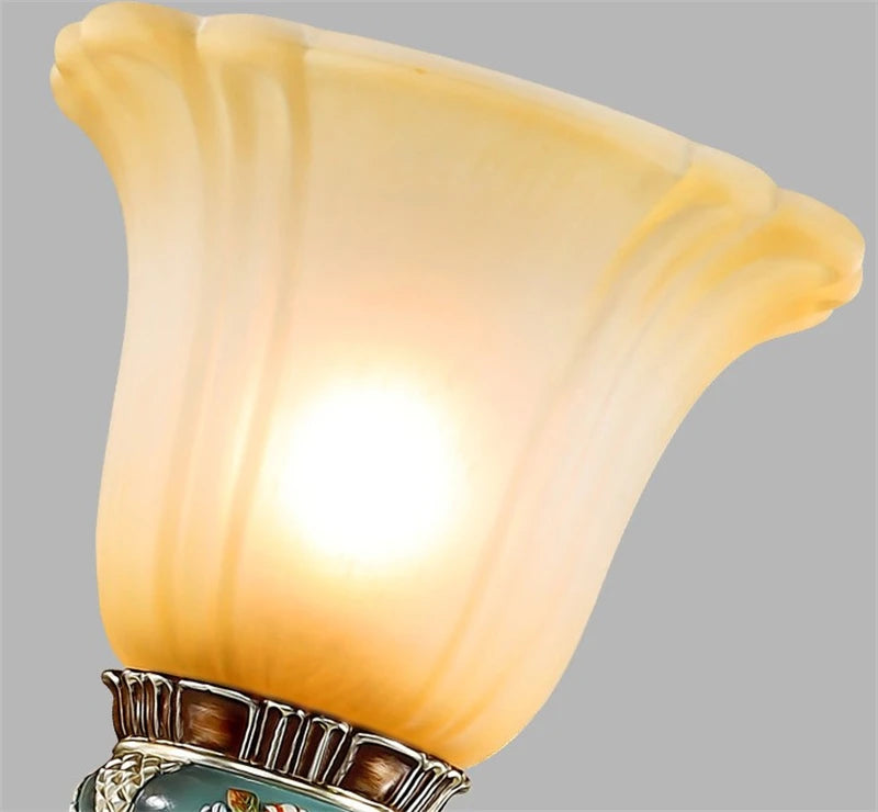 lustre vintage européen en verre résine avec fleurs sculptées - vue 6 sur 18