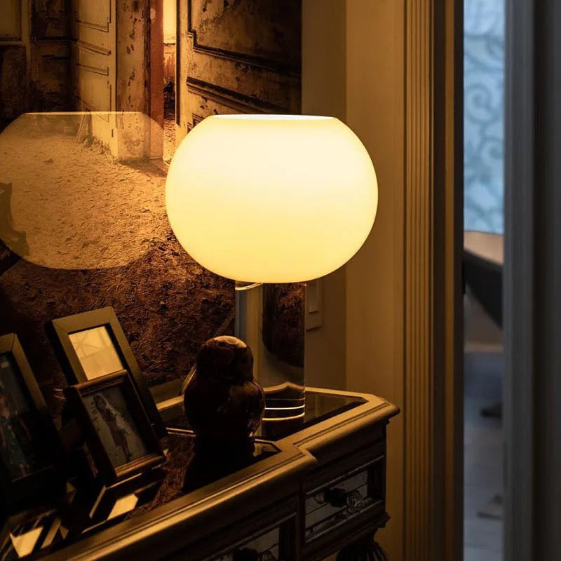 lampe à poser en verre vintage design pour décoration intérieure