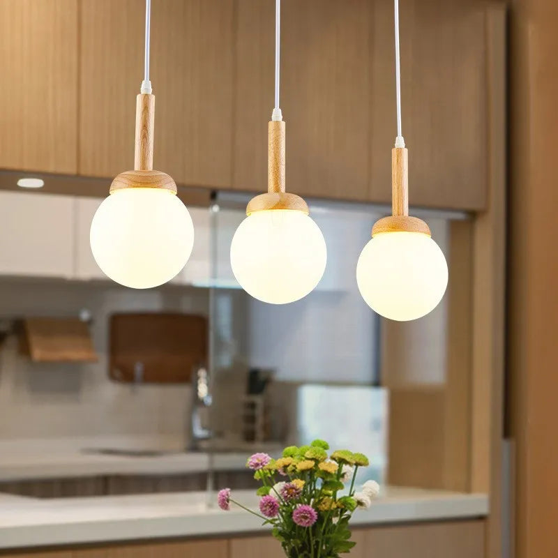 Suspension LED en verre nordique en forme d'oiseau rond en bois - vue 4 sur 15