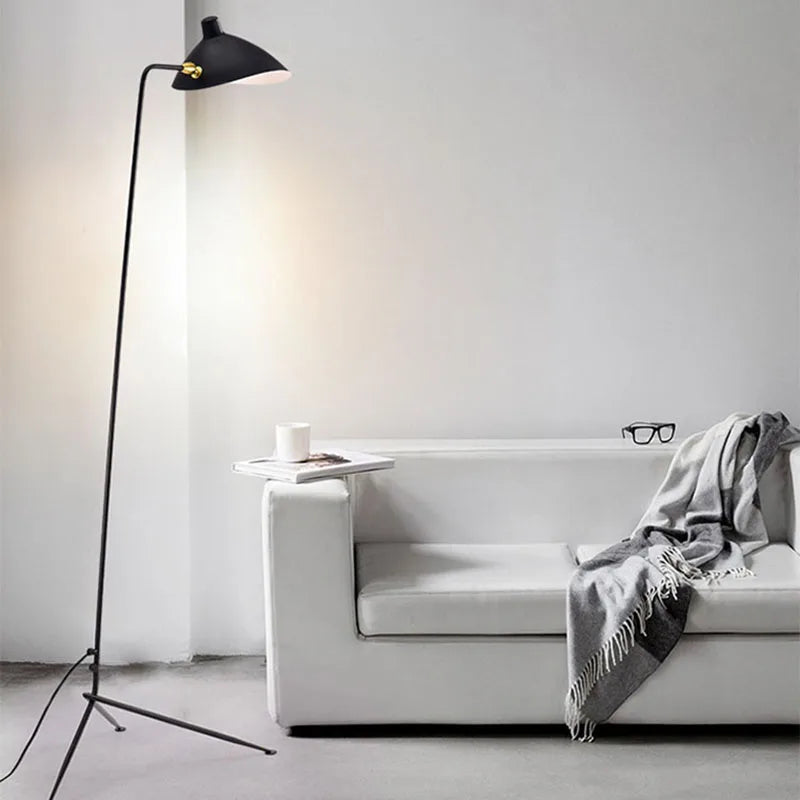 lampadaire minimaliste en métal avec abat-jour rotatif