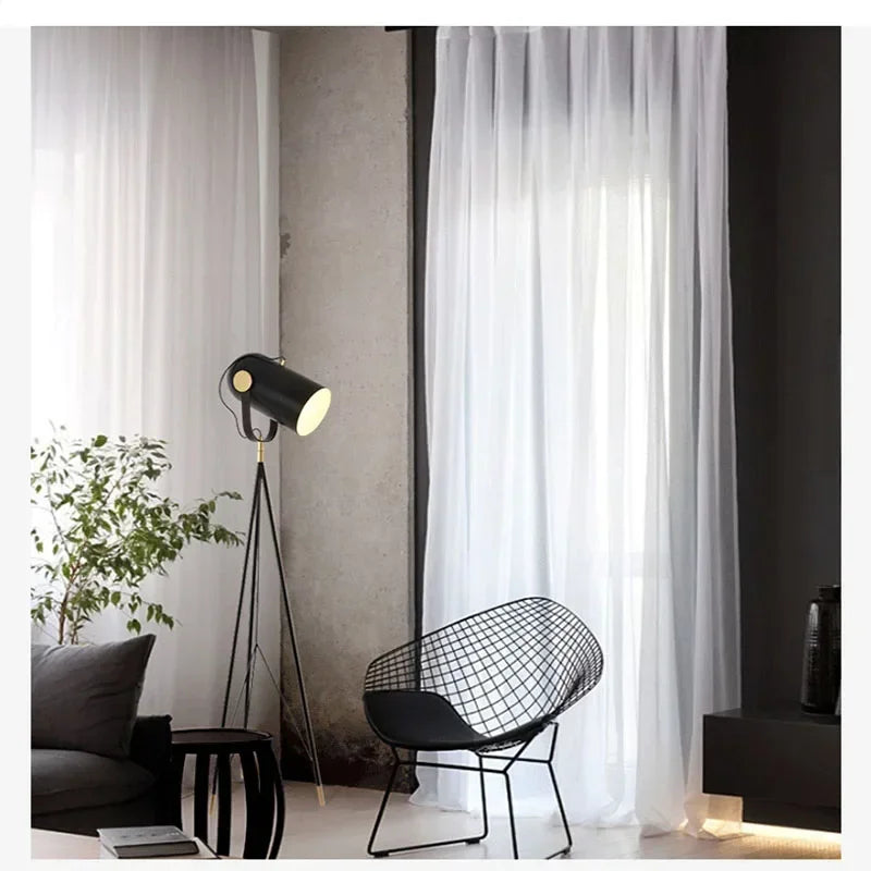 lampadaire design danois avec trépied nordique élégant - vue 4 sur 7