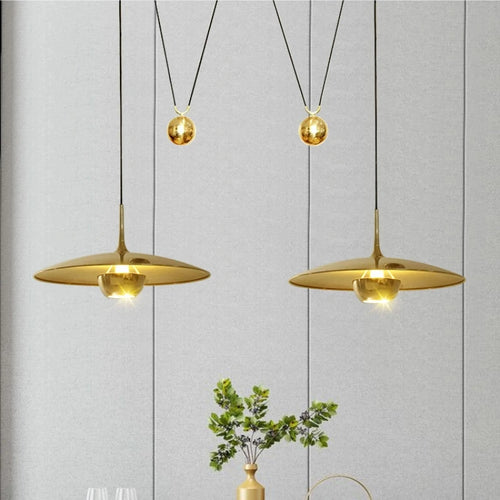 Suspension design chromée ou dorée