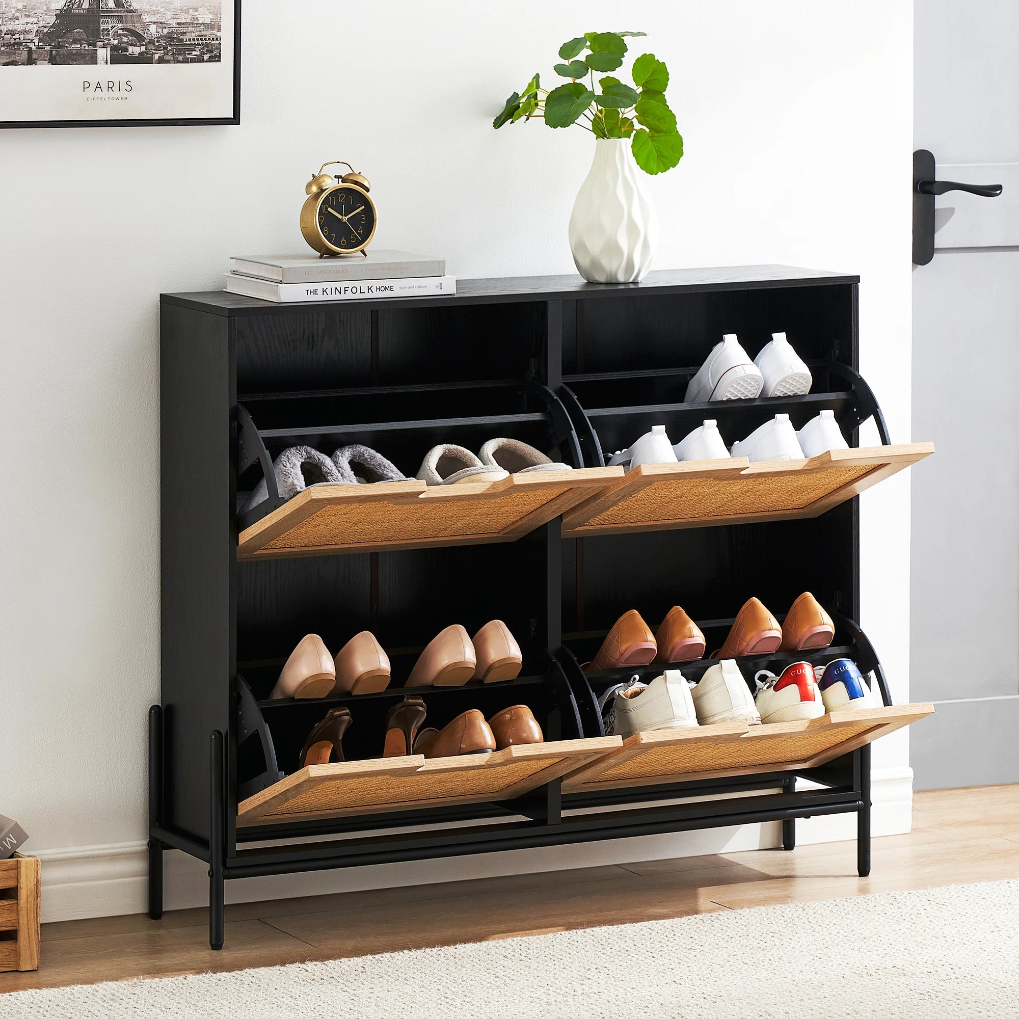 meuble à chaussures en rotin naturel avec portes rabattables et étagères réglables