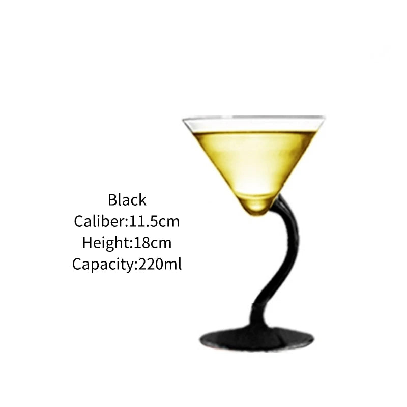 Verres à martini incurvés design artistique pour cocktails