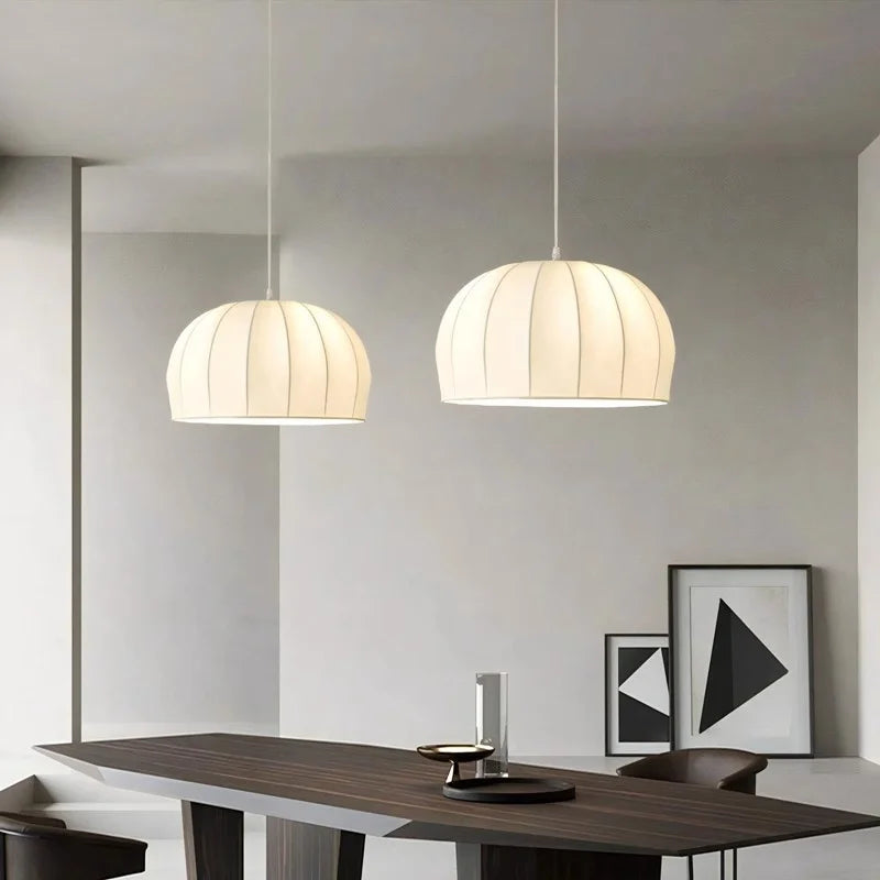 suspension nordique wabi-sabi en cocon de soie décorative - vue 4 sur 9