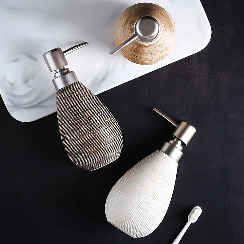 bouteille céramique désinfectant mains lotion savon décoration salle de bain - vue 4 sur 11