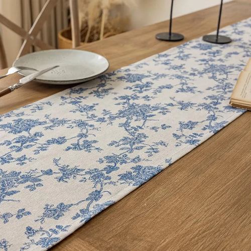 Chemin de table motif porcelaine florale style asiatique