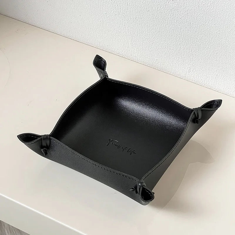 plateau de rangement en cuir pour dés bijoux et clés - vue 5 sur 14