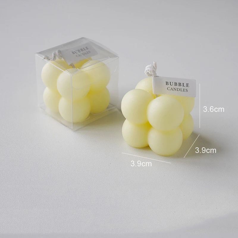 petite bougie cube parfumée en cire de soja fait main - vue 16 sur 17
