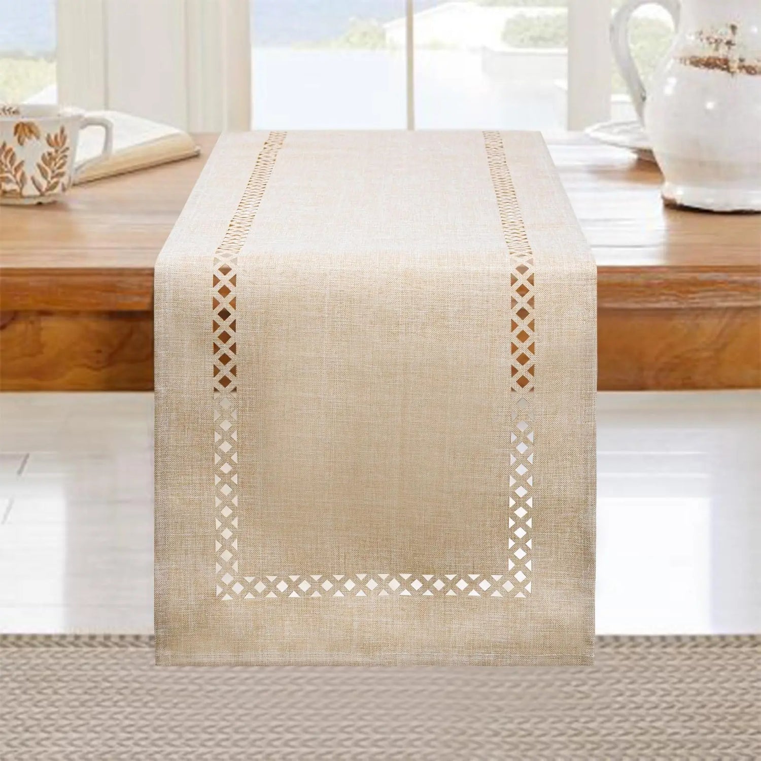 Chemin de table lin ajoure style moderne