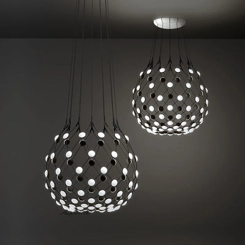 Postmoderne Créatif Noir Et Blanc Pièces D'échecs Suspension Lumière Grille Lustre Suspension Pour Salle à manger Salon Lumière Lampe À Led