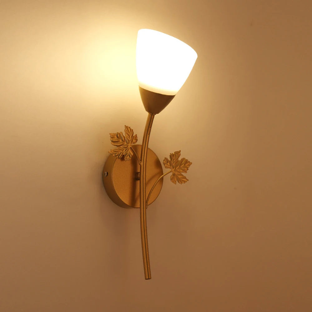 applique murale nordique moderne en fer avec boule de verre - vue 6 sur 8