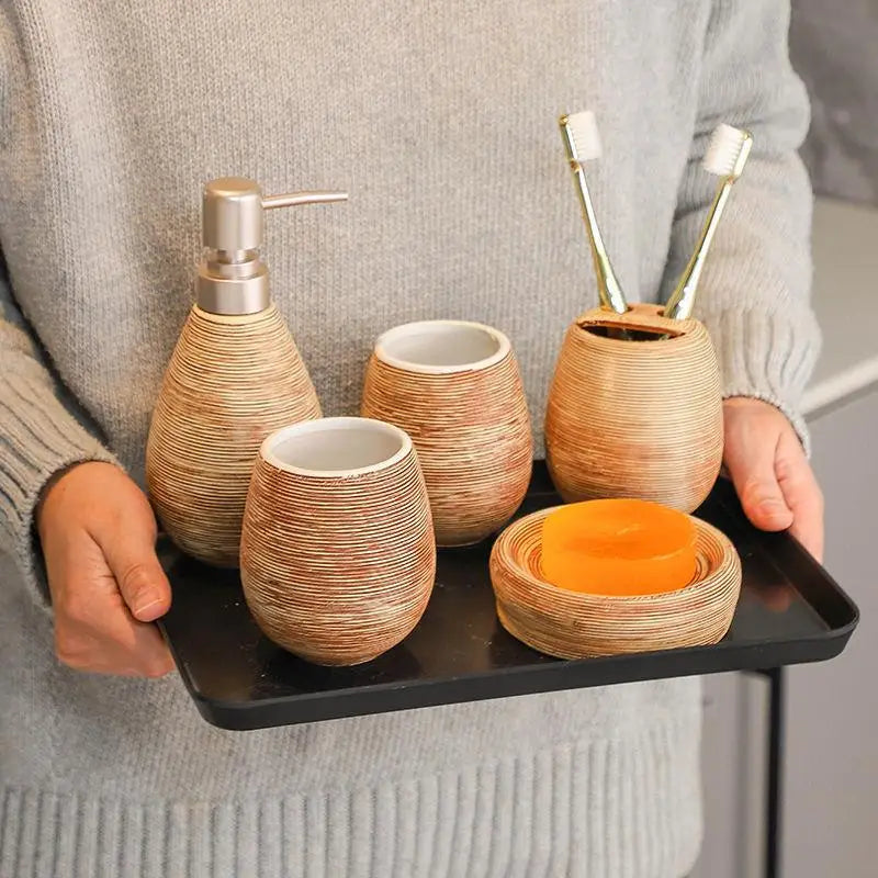 ensemble d'accessoires en céramique pour la salle de bain - vue 6 sur 9