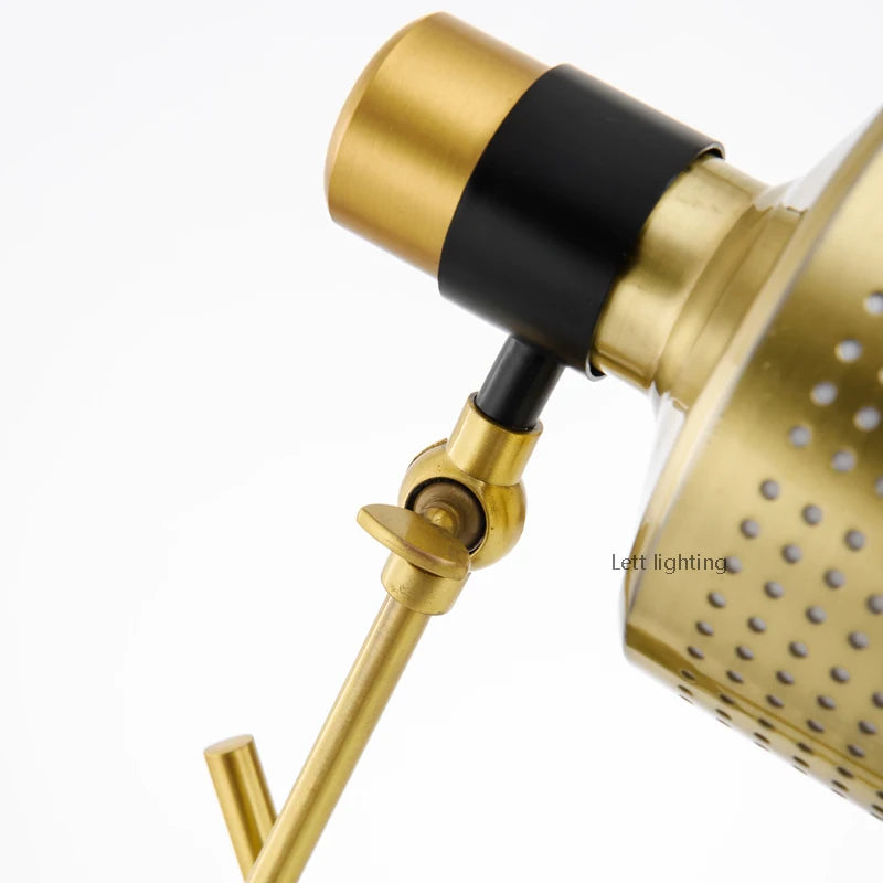lampe à poser postmoderne créative et moderne en métal - vue 6 sur 6