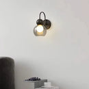 applique murale moderne en verre et cuivre pour escaliers allée