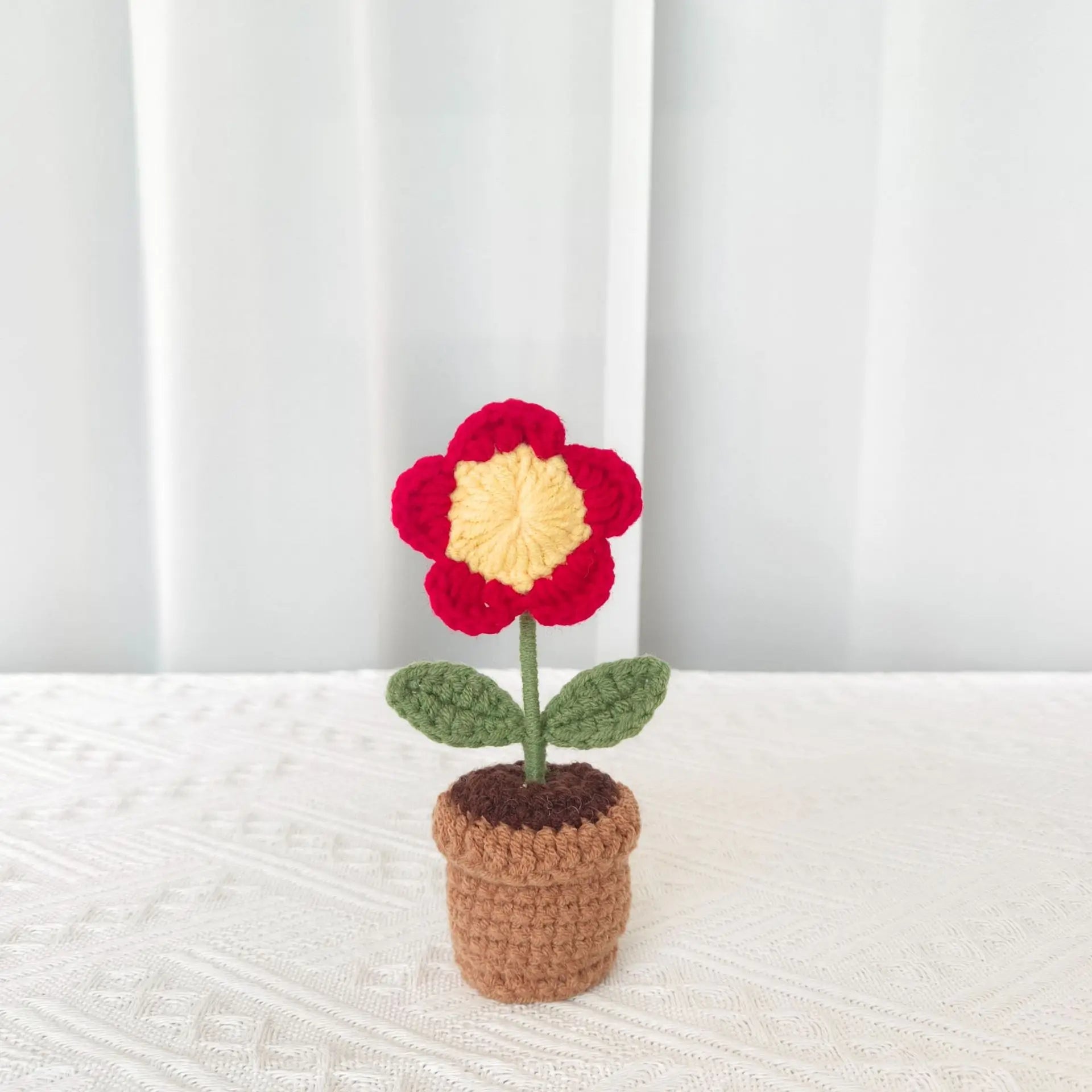 plante en pot tricotée à la main pour cadeau décoratif de saint valentin - vue 8 sur 19