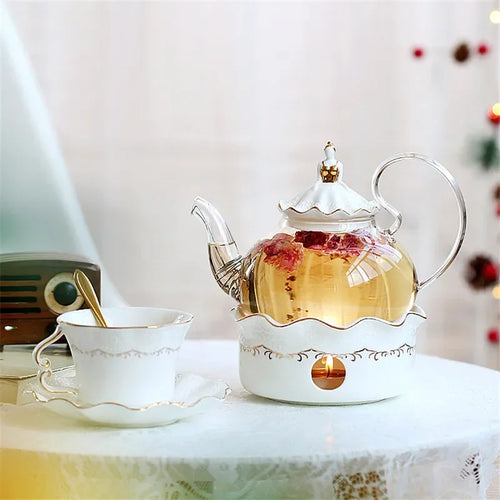 Service à thé vintage en porcelaine avec chauffe théière