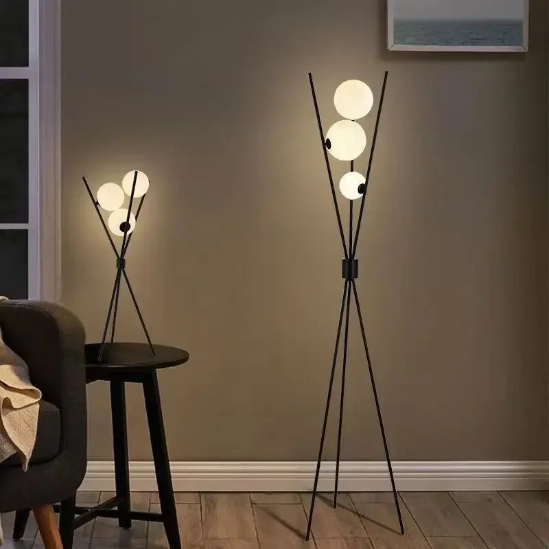 Lampadaire LED lune boule de verre