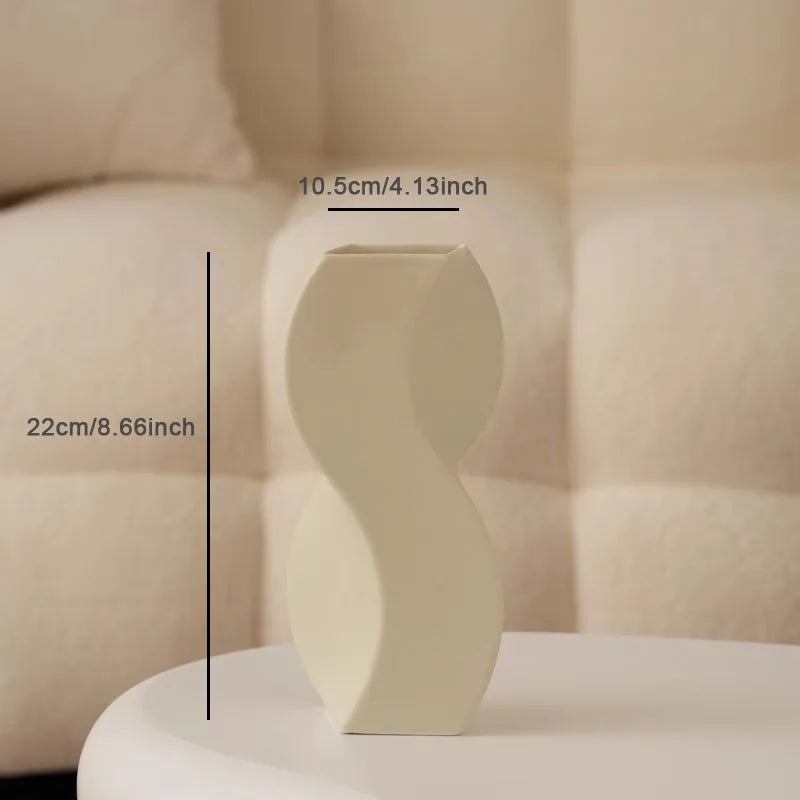 vase en céramique nordique pour décoration et arrangements floraux - vue 10 sur 11