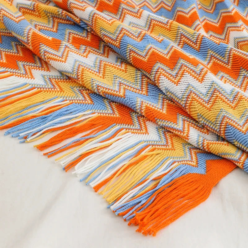 plaid bohème tissé à pompons style carreaux canapé - vue 4 sur 6
