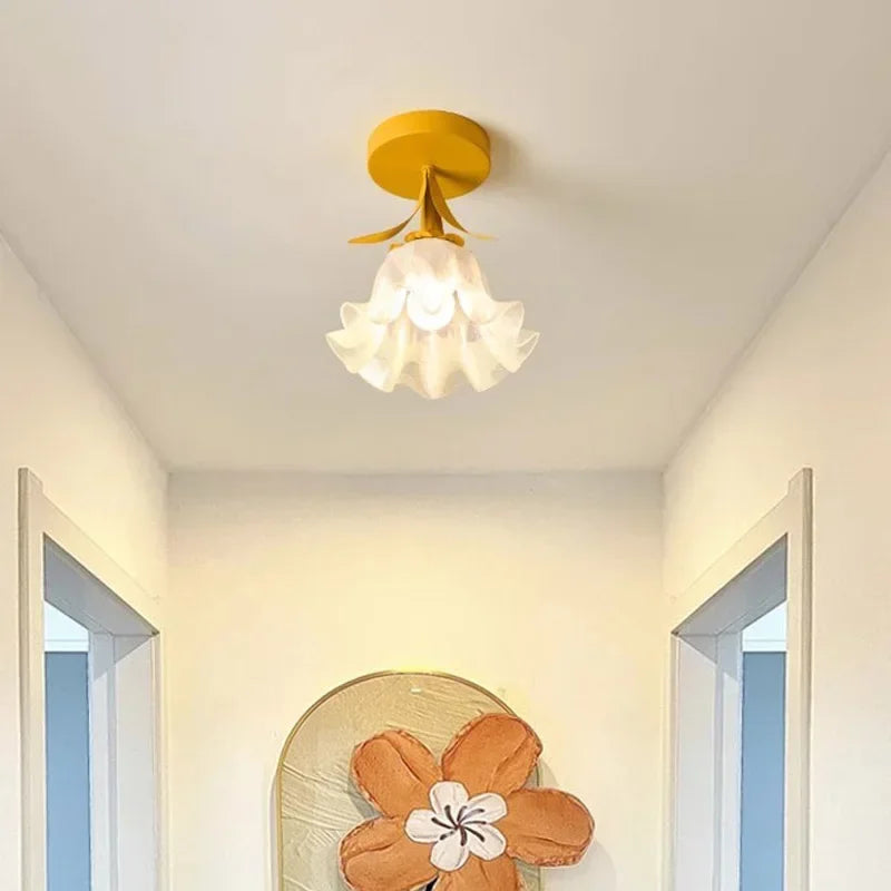 plafonnier moderne design élégant pour décoration intérieure fleurie - vue 3 sur 10