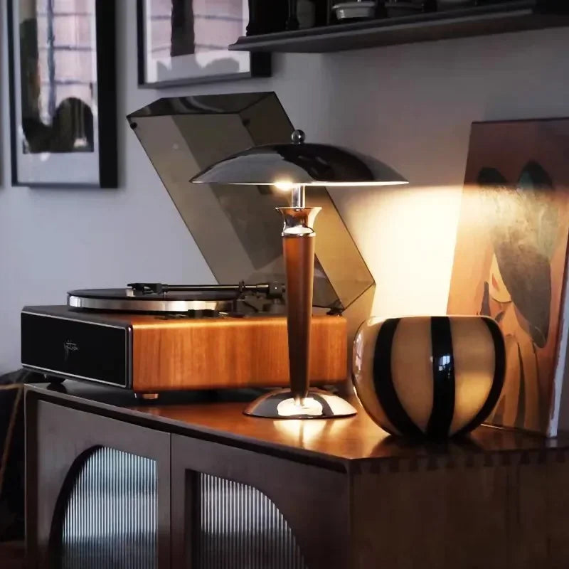 lampe de bureau style industriel en bois et fer - vue 6 sur 8