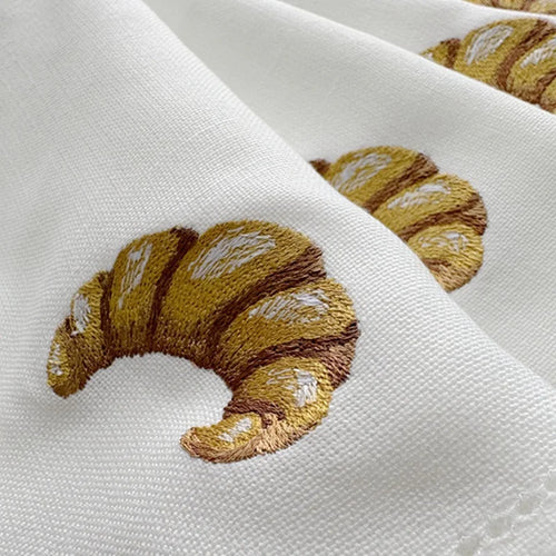 Serviette de table lin brodé motif croissant personnalisable - vue 6 sur 7