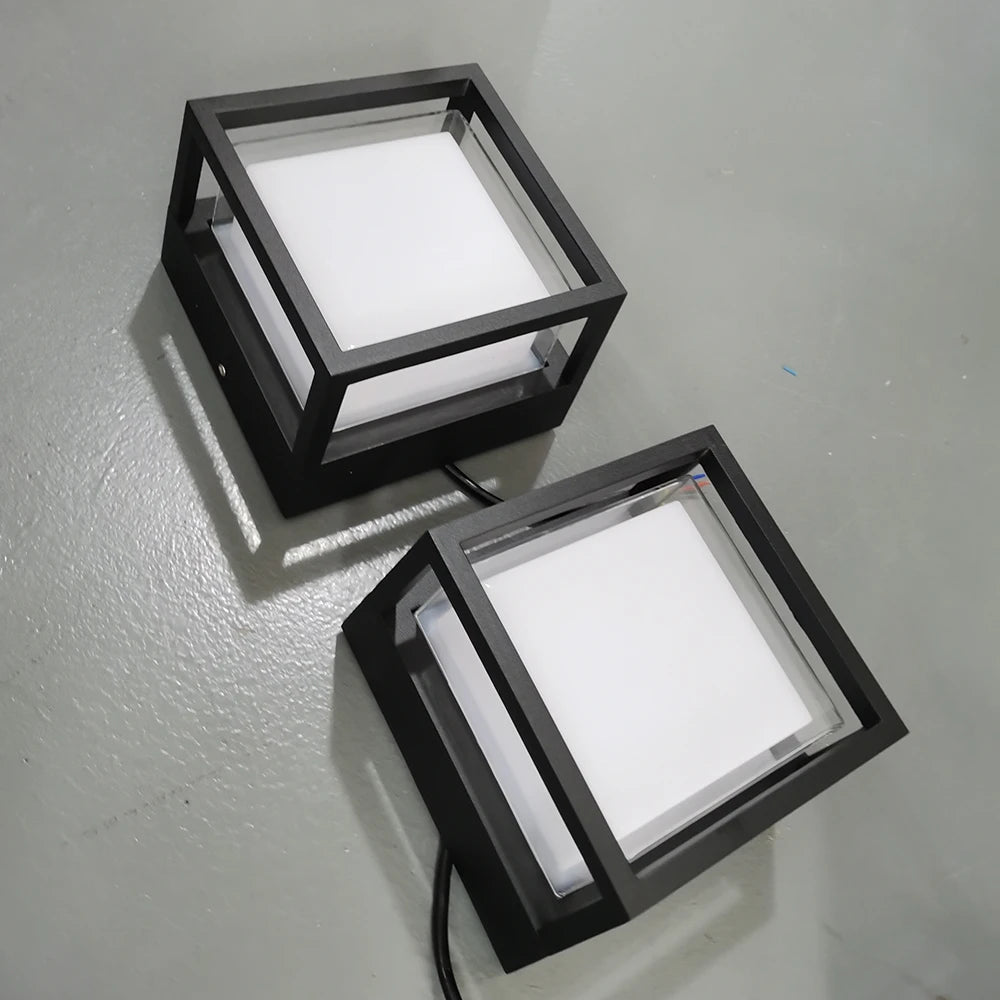 plafonnier moderne étanche pour décoration intérieure élégante et stylée - vue 2 sur 8