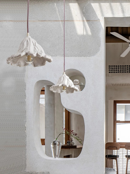 suspension lotus en résine style wabi-sabi zen vintage pour intérieur - vue 4 sur 19