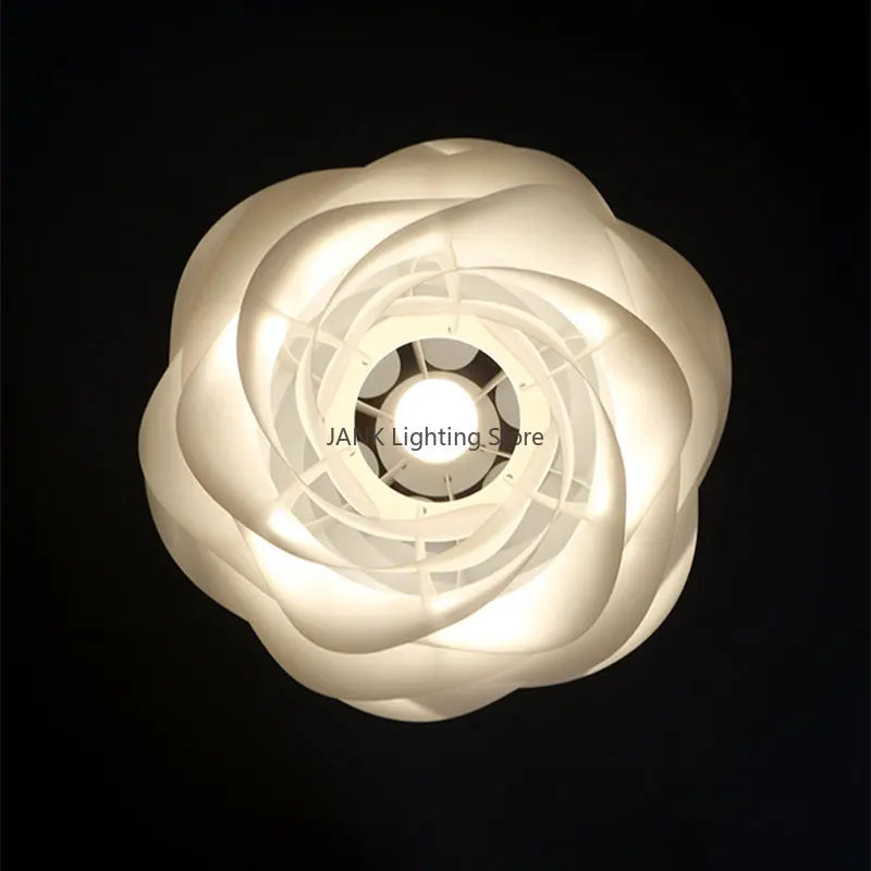 lustre design danois romantique acrylique pétale éclairage white rose - vue 4 sur 8