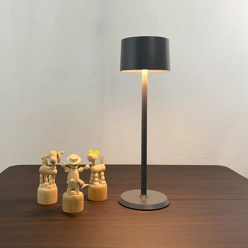 Lampe de chevet Led moderne à commande tactile - vue 3 sur 6