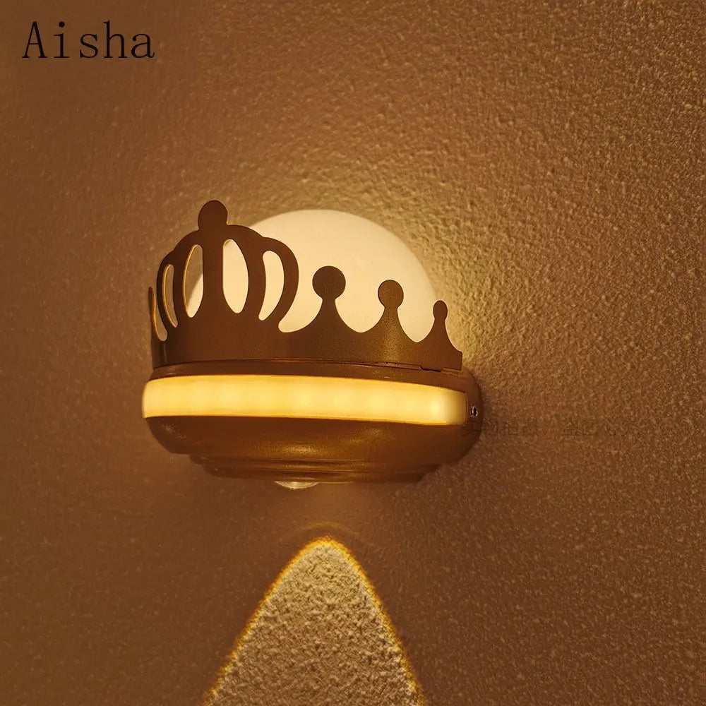 2023 New Crown Wall Lamp LED Outdoor Waterproof Wall Light IP65 Staircase Wall Lamp Children's Bedroom Wall Decoration Sconces - vue 3 sur 7